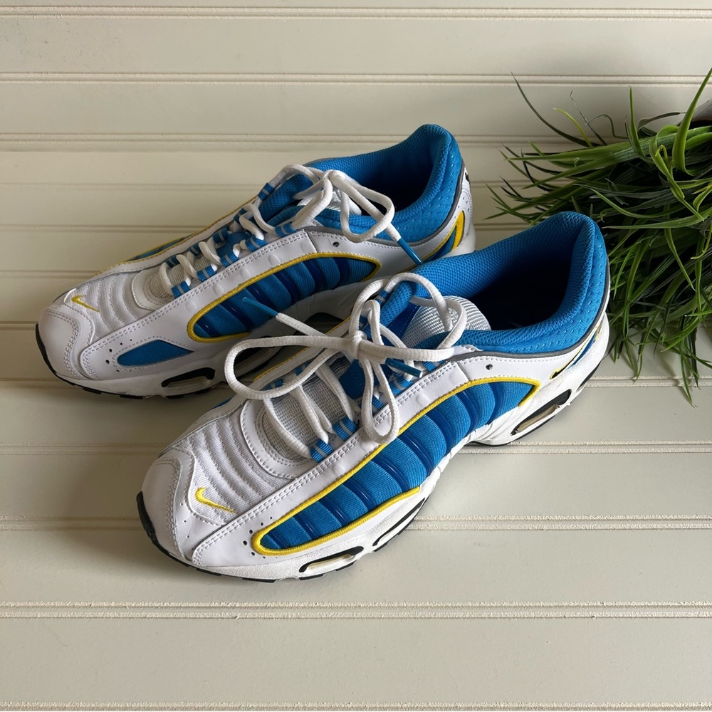 Nike Air Max Tailwind 4 trainers